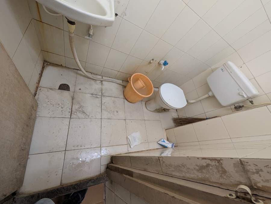 Nurse changing room 2nd floor – before renovation